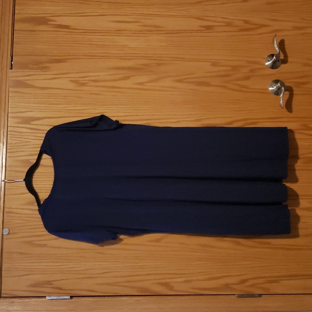 Dress - Picture 3 of 4